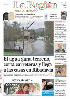 EL AGUA GANA TERRENO, CORTA CARRETERAS Y LLEGA A LAS CASAS EN RIBADAVIA
